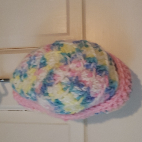 Handmade baby sweater with matching hat - Picture 2 of 3